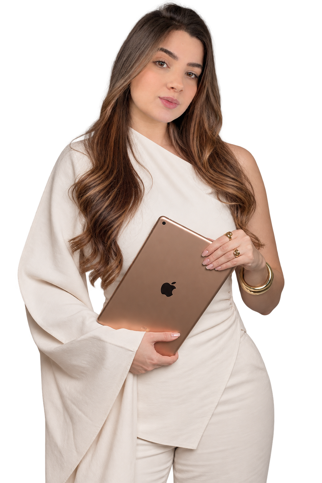 Angel Mesquita, fundadora da Aurum Digital, segurando um tablet